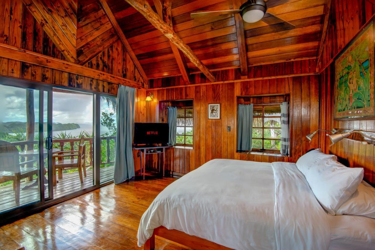 Palau Carolines Resort Koror Exterior photo