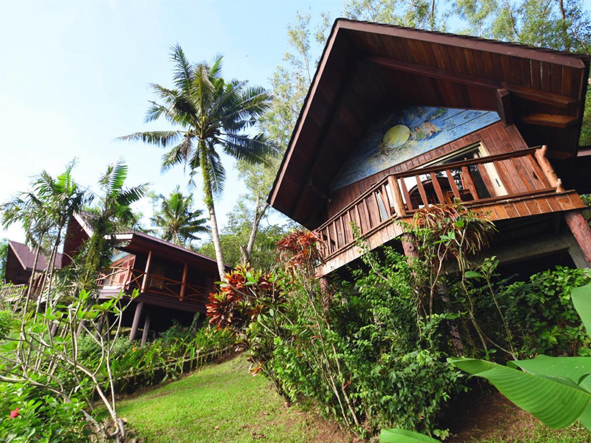 Palau Carolines Resort Koror Exterior photo